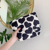 Vvsha Large Capacity Heart Print Pattern Plush Makeup Bag Clutch Cosmetic Organizer Travel Wash Toiletries Storage Bag Makeup Pouch