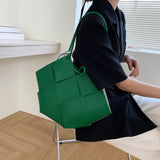 с доставкой Weaving Large Capacity Big PU Leather Shoulder Bags For Women 2021 Summer Trend Female Branded Green Handbags Purses