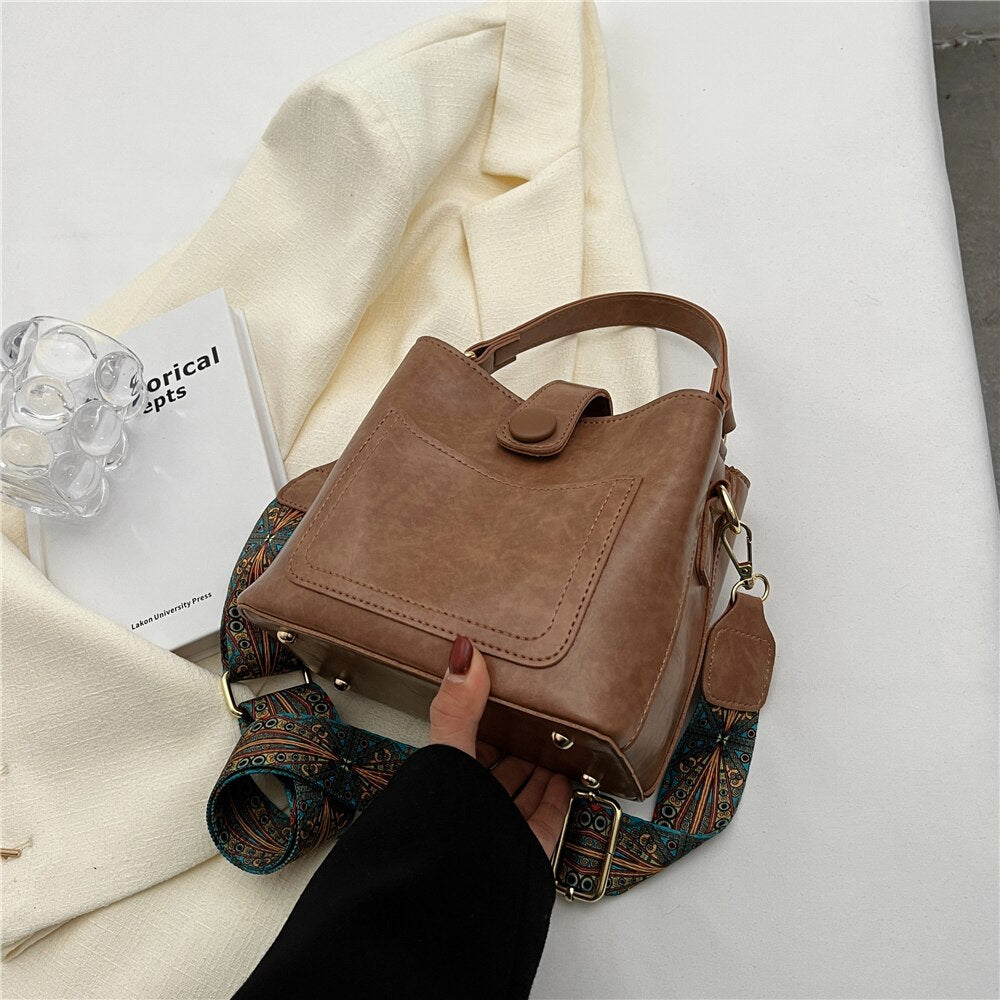 Shoulder Bag Crescent Handbag, Leather Armpit Bag, Shoulder Bag For Women  Vintage Bag, Business Bag Leisure Bag (Beige): Handbags