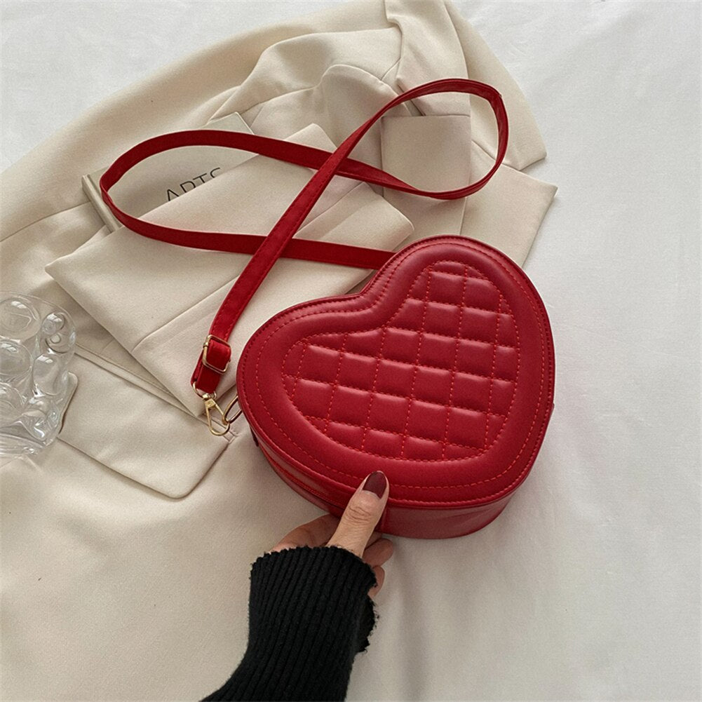 Fashion Love Heart Shaped Shoulder Crossbody Bag Women Rhombic Pattern  Leather Chain Totes Designer Handbags Sling Purse